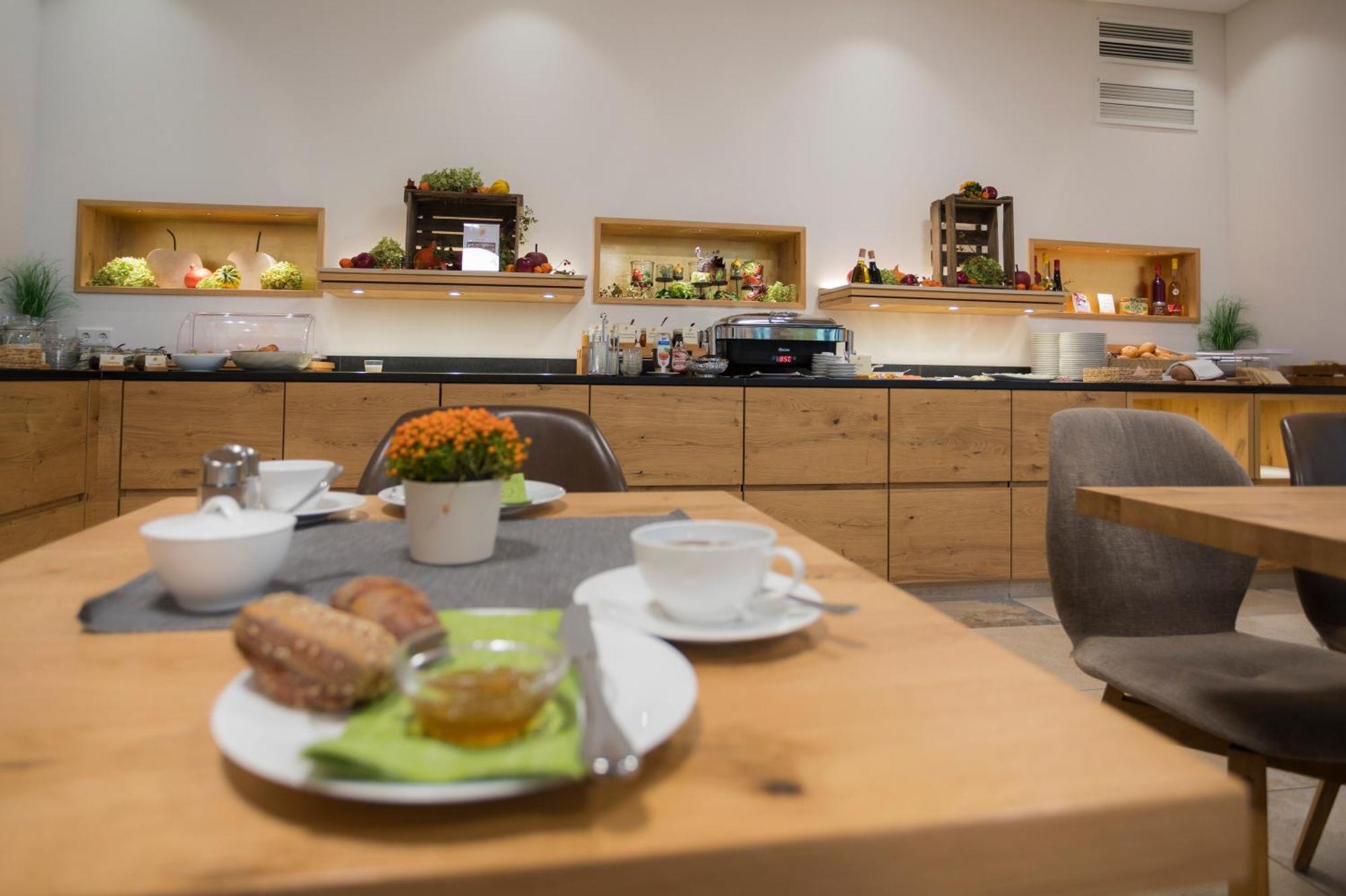 Hotel-Gasthof Zur Sonne 帕彭海姆 外观 照片