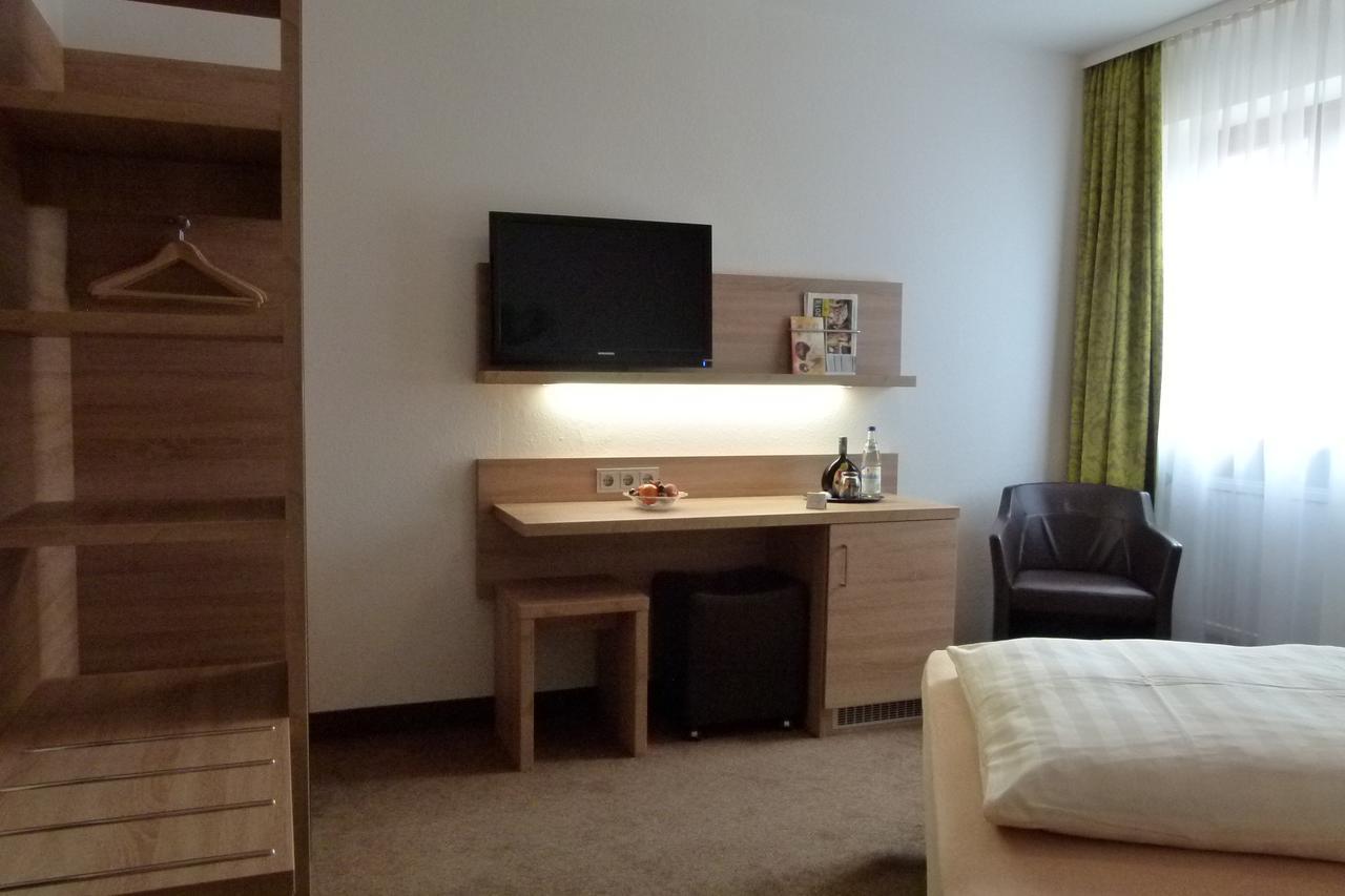 Hotel-Gasthof Zur Sonne 帕彭海姆 外观 照片