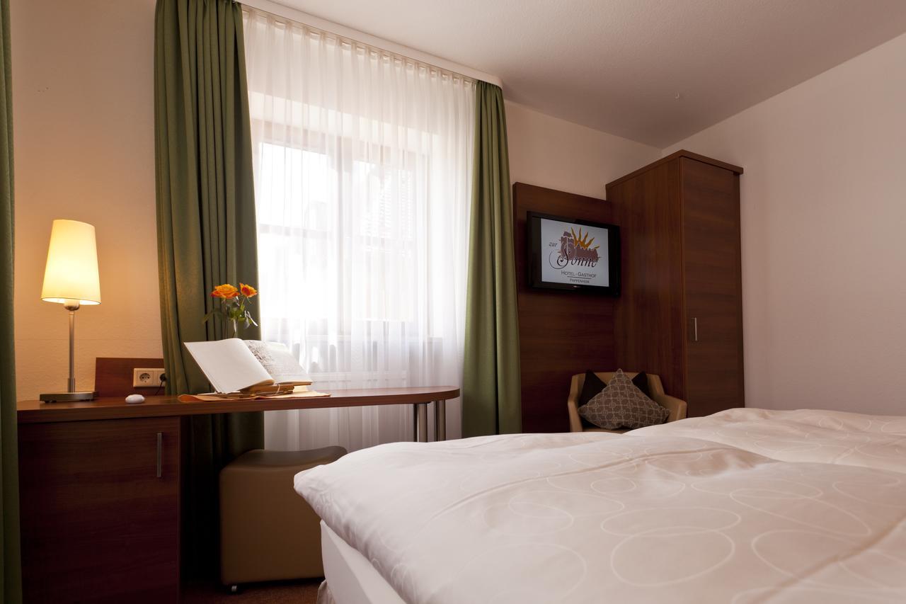 Hotel-Gasthof Zur Sonne 帕彭海姆 外观 照片