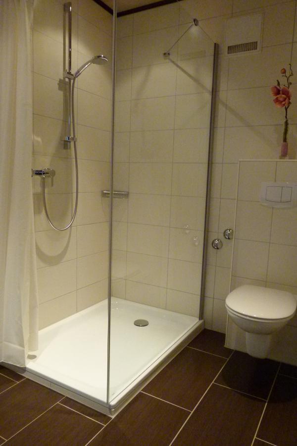 Hotel-Gasthof Zur Sonne 帕彭海姆 外观 照片