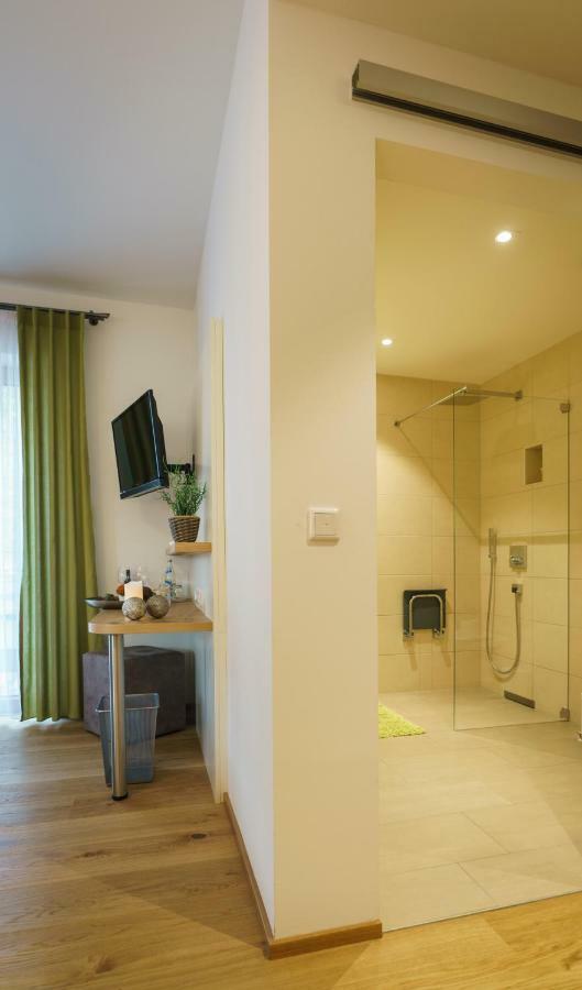 Hotel-Gasthof Zur Sonne 帕彭海姆 外观 照片